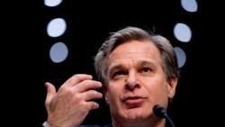 资料照:美国联邦调查局局长克里斯托弗·雷在华盛顿的一个国会听证会上。(2019年11月5日)