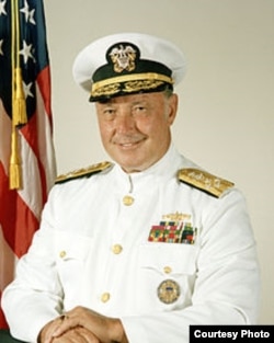詹姆斯·里昂斯退役上将,美国前太平洋舰队司令