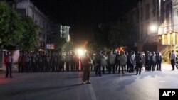 ဇူလိုင်လ ၂ရက်နေ့ ညပိုင်း မန္တလေးမြို့တွင်း ရဲလုံခြုံရေးများ နေရာယူ။