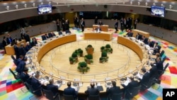 2017年3月10日,参加欧盟峰会的欧盟国家的国家元首和政府首脑在比利时布鲁塞尔峰举行圆桌会议。欧盟领导人就欧盟前途进行辩论。