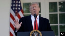 特朗普总统在白宫玫瑰园讲话。(2019年1月25日)