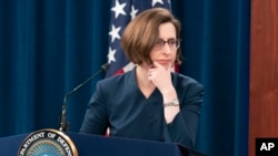 Лора Купер, заступниця помічника міністра оборони у справах Росії, України та Євразії. AP Photo/Alex Brandon