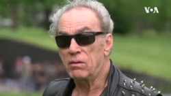 滚雷摩托车最后一次参加阵亡将士纪念日大游行 滚雷摩托车最后一次参加阵亡将士纪念日大游行