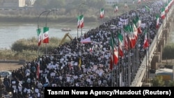 伊朗国家媒体播出支持政府示威的画面