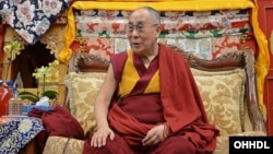 Đức Đạt Lai Lạt Ma tại ngôi chùa Phật giáo trong công viên của trung tâm Phật Giáo Deer Park ở Madison, Wisconsin, ngày 6/3/2016.