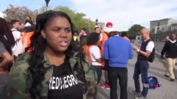 上千学生在巴尔的摩举行抗议 上千学生在巴尔的摩举行抗议