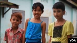 缅甸伊洛瓦底省省会勃生市,穆斯林和当地其他族裔相处愉快。(美国之音朱诺拍摄,2013年11月19日)