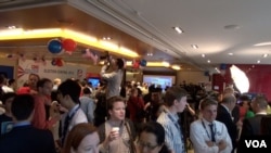 香港美国商会11月17日举办观看美国大选活动(美国之音 谭嘉琪拍摄)