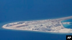 资料照：南中国海的人造岛礁渚碧礁 (2017年4月21日)