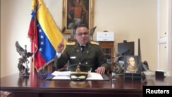 委内瑞拉驻美国大使馆武官何塞·路易斯·席尔瓦上校在华盛顿的大使馆办公室发表视频讲话(2019年1月26日)