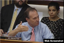 国会议员珀尔马特2016年9月27日敦促与中国航天部门对话 (国会视频截图)