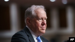 2021年5月25日,美国总统拜登提名的空军部长弗兰克·肯德尔出席参议院军事委员会的确认听证会。