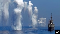 参加2014年9月“汉光”演习的台湾海军佩里级巡防舰(护卫舰)。美国对台军售包括佩里级巡防舰。