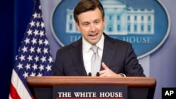 <div>غروب زیبای بندر خمیر- هرمزگان<br />
عکس: امیر رسولی (ارسالی شما)</div>