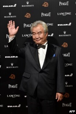 2018年11月17日,中国演员涂们在第55届金马奖典礼前踏上红地毯。金马奖被称为中国的“奥斯卡”。