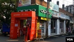 印度担心更多中国商品涌进本土市场。（2017年11月9日，美国之音朱诺拍摄）