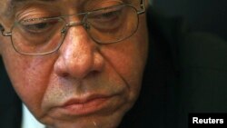 Ông Abdel Maguid Mahmoud bị tố cáo xử lý sai trái những vụ án của những giới chức chính phủ và nhân viên an ninh thời Mubarak.