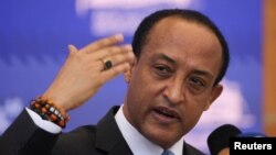 ወሃቢ ቓል ሚኒስትር ጉዳያት ወፃኢ ኣምባሳደር መለስ ኣለም