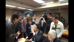 台反对党立委占主席台 抵制大陆配偶修正案 台反对党立委占主席台 抵制大陆配偶修正案