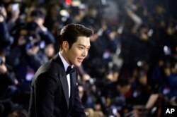 热播韩剧《任意依恋》里的演员金宇彬