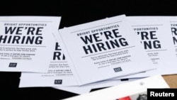 美国妇女政策研究所新公布的调查报告称,美国劳动力市场仍偏重男性