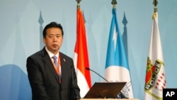 2014年11月4日中华人民共和国公安部副部长孟宏伟在摩纳哥举行的第83届国际刑警组织大会上致辞。