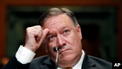 蓬佩奥2018年6月27日在参议院作证(美联社)