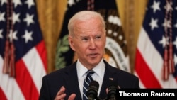 美国总统拜登在白宫的一次记者会上 (路透社照片)