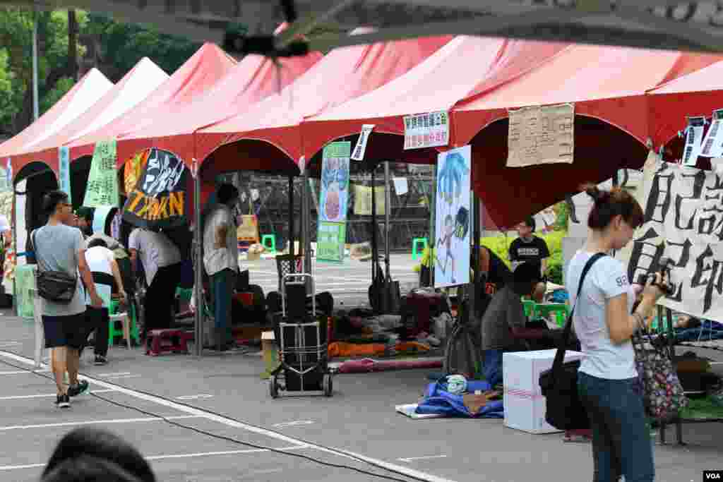 反课纲抗议现场