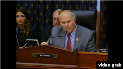 国会众议员夏伯特在国会听证会上表示,美国应支持香港民主运动。(2014年12月2日,视频截图)