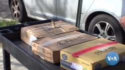 VOA英语视频: 志愿者和生意人用爱心来帮助社区战胜疫情 VOA英语视频: 志愿者和生意人用爱心来帮助社区战胜疫情