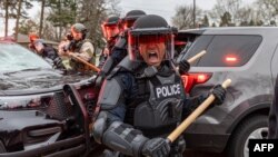 Minneapolis မြို့က လုံခြုံရေးရဲများ