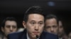 Shou Zi Chew, CEO TikTok, bersaksi di hadapan anggota Senat di Gedung Capitol, Washington, dalam pertemuan mengenai krisis eksploitasi seksual pada anak-anak dan raksasa teknologi, pada 31 Januari 2024. (Foto: AFP/Andrew Caballero-Reynolds)