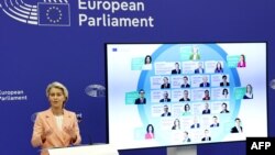 欧盟委员会主席乌尔苏拉·冯德莱恩(Ursula von der Leyen)2024年9月17日在欧洲议会发表讲话。