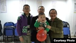 贵阳活石教会的仰华牧师一家(资料图,活石教会成员提供)