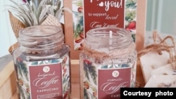 Lilin dari ampas kopi yang bernilai jual.