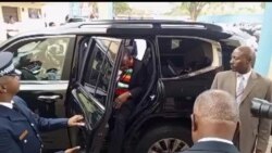 Mutungamiri wenyika VaEmmerson Mnangagwa vachisvika muNational Stadium kuBotswana pakugadzwa KwaVaDuma Boko kuti vatungamire Botswana.