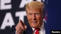 Трамп залишається фаворитом перегонів на висування в президенти від Республіканської партії. За нього, в середньому за різними опитуваннями, готові віддати голос 54% виборців-республіканців.