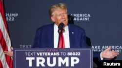 Дональд Трамп під час зустрічі з виборцями в Нью-Гемпширі, 8 серпня 2023 року