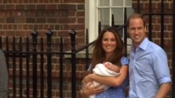 Hoàng tử bé của Anh ra mắt công chúng Hoàng tử bé của Anh ra mắt công chúng