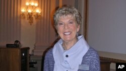 美国体育教练协会会长马乔里·阿尔博姆