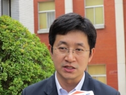 资料照:台湾民进党立法院党团书记长蔡适应 (2018年4月)