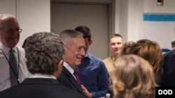 马蒂斯2018年2月2日在五角大楼见记者(美国国防部照片)