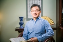 时评人,《文昭谈古论今》主持人文昭 (照片提供:文昭)