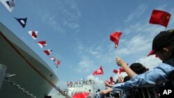 中国海军两艘战舰访港