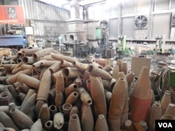 金门菜刀用的是大陆过去发射到金门的炮弹制成。(美国之音赵婉成拍摄)