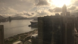 香港区议员周五起分批宣誓 “追薪”威胁下民主派恐慌性辞职 香港区议员周五起分批宣誓 “追薪”威胁下民主派恐慌性辞职