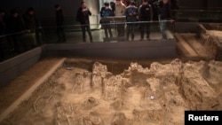 在南京大屠杀博物馆陈列着1937年南京大屠杀受害者的骨架