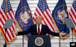 川普总统在盐湖城的犹太州议会大厦发表讲话。(2017年12月4日)