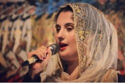 Megan O'Donoghue, seniman asal Amerika yang mahir berbahasa Indonesia dan bisa menyinden (dok: Megan O'Donoghue)